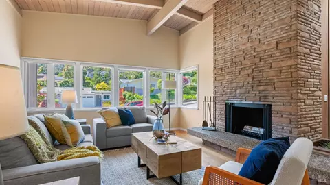 135 Kipling Dr, Mill Valley, CA 94941 photo 3