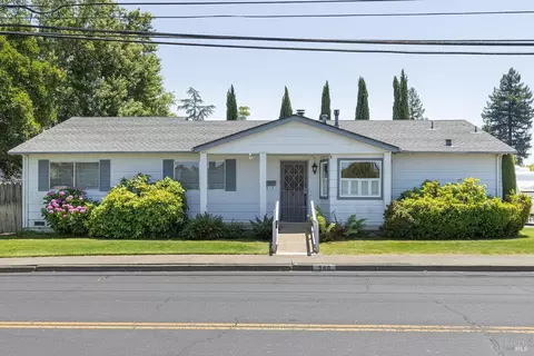 540 Powell Ave, Healdsburg, CA 95448