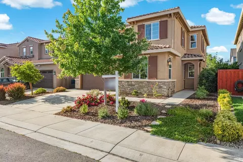 131 Kodiak Dr, Vacaville, CA 95687 photo 4