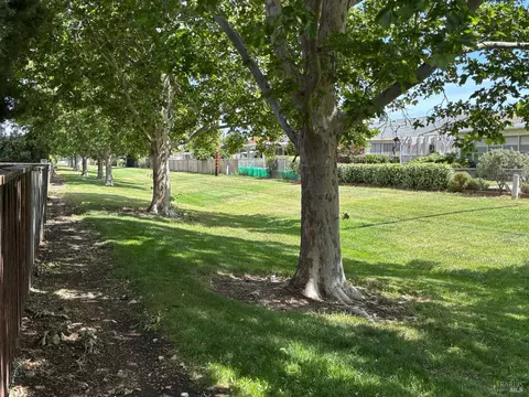 160 Bryce Way, Vacaville, CA 95687 photo 17