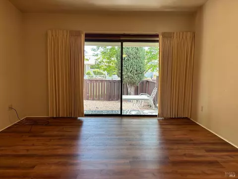 160 Bryce Way, Vacaville, CA 95687 photo 4