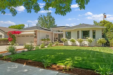 1253 Redcliff Dr, San Jose, CA 95118