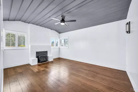 Living - 1444 Ohio St, Vallejo, CA 94590 photo 1 of 2