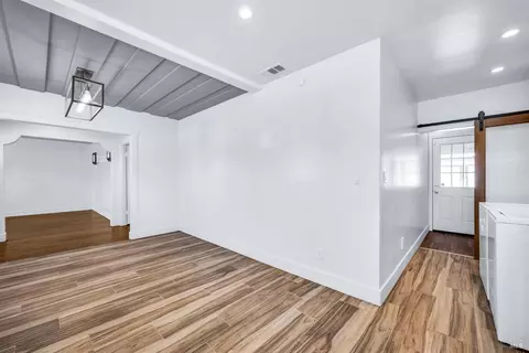 Entry Way - 1444 Ohio St, Vallejo, CA 94590 photo 2 of 4