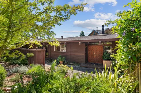 100 Toyon Dr, Fairfax, CA 94930