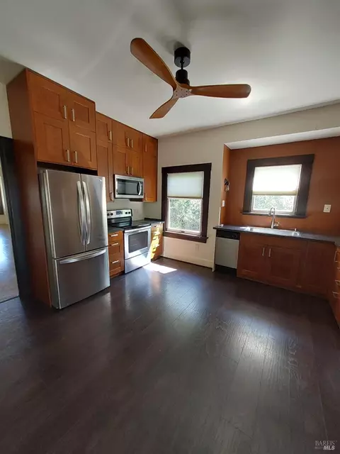 Kitchen - 1011 Georgia St, Vallejo, CA 94590 photo 7 of 9