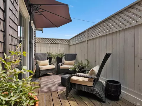 Exterior - 1011 Georgia St, Vallejo, CA 94590 photo 5 of 37