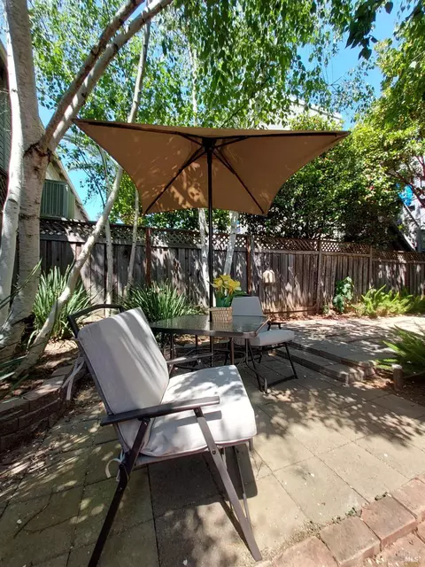 Exterior - 1011 Georgia St, Vallejo, CA 94590 photo 28 of 37