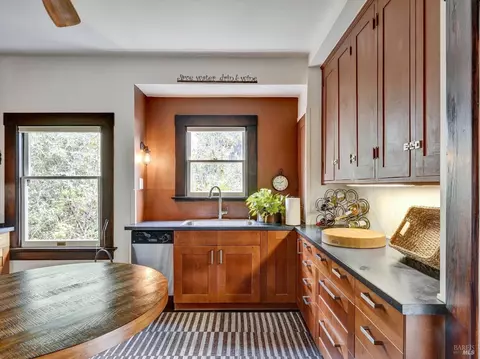 Kitchen - 1011 Georgia St, Vallejo, CA 94590 photo 5 of 9