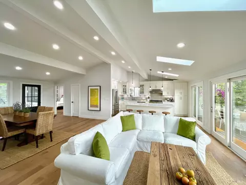 Living - 39 Midway Ave, Mill Valley, CA 94941 photo 2 of 5