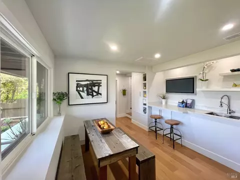 Dining - 39 Midway Ave, Mill Valley, CA 94941 photo 6 of 6