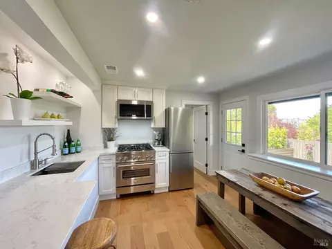 Kitchen - 39 Midway Ave, Mill Valley, CA 94941 photo 8 of 8