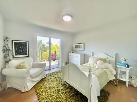 Bedroom - 39 Midway Ave, Mill Valley, CA 94941 photo 4 of 7