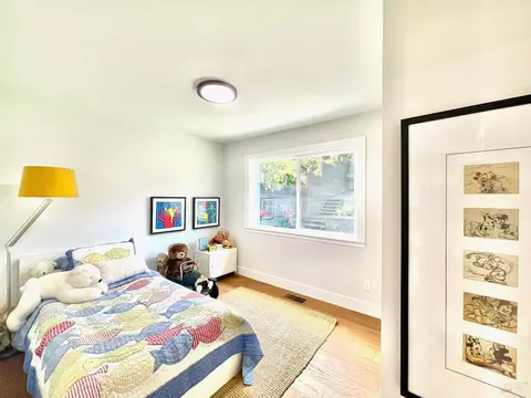 Bedroom - 39 Midway Ave, Mill Valley, CA 94941 photo 5 of 7