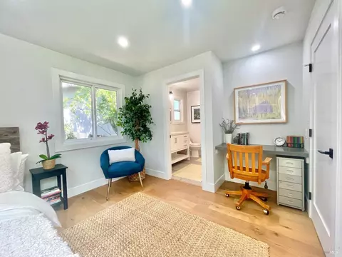 Bedroom - 39 Midway Ave, Mill Valley, CA 94941 photo 3 of 7