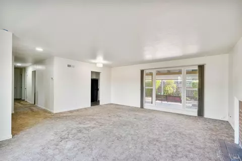 Living - 2409 Springs Rd, Vallejo, CA 94591 photo 2 of 4