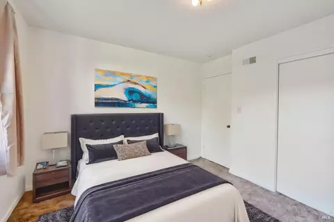 Bedroom - 2409 Springs Rd, Vallejo, CA 94591 photo 3 of 4