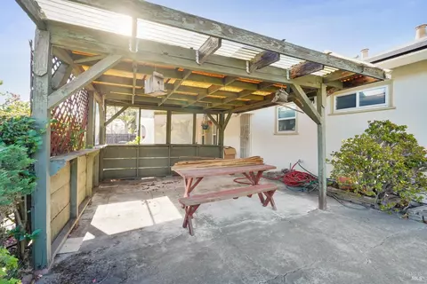 Exterior - 2409 Springs Rd, Vallejo, CA 94591 photo 8 of 9