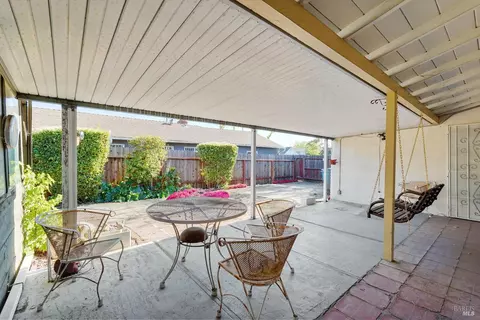 Exterior - 2409 Springs Rd, Vallejo, CA 94591 photo 4 of 9