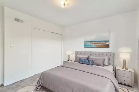 Bedroom - 2409 Springs Rd, Vallejo, CA 94591 photo 4 of 4