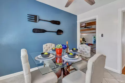 Dining - 168 Bergwall Way, Vallejo, CA 94591 photo 3 of 3