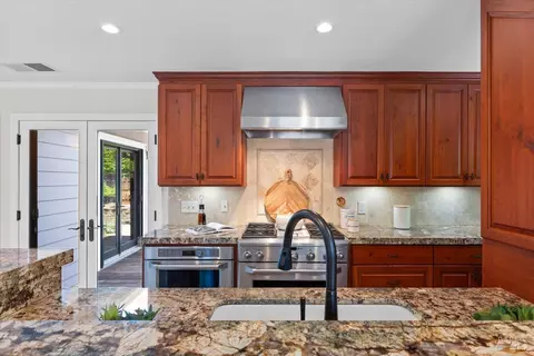 Kitchen - 107 1st St, Healdsburg, CA 95448 photo 4 of 9