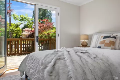 Bedroom - 107 1st St, Healdsburg, CA 95448 photo 4 of 12
