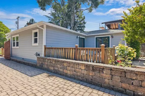 Exterior - 107 1st St, Healdsburg, CA 95448 photo 14 of 16
