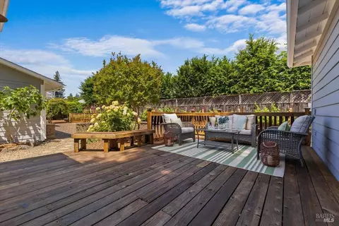 Exterior - 107 1st St, Healdsburg, CA 95448 photo 5 of 16