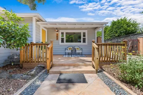 Exterior - 107 1st St, Healdsburg, CA 95448 photo 3 of 16