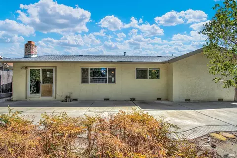 Exterior - 596 Silver Dr, Vacaville, CA 95687 photo 9 of 14