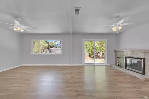 Living - 596 Silver Dr, Vacaville, CA 95687 photo 10 of 10
