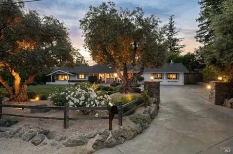 1040 Rose Dr, Napa, CA 94558
