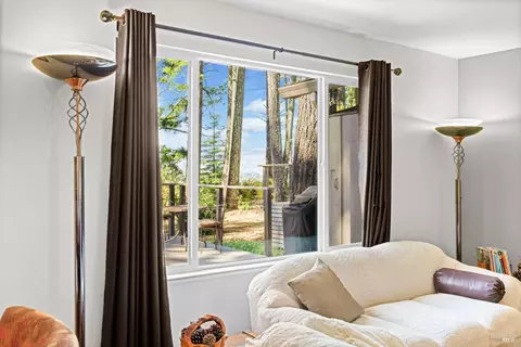 Living - 1019 Westside Rd, Healdsburg, CA 95448 photo 4 of 5
