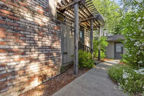 Exterior - 1019 Westside Rd, Healdsburg, CA 95448 photo 13 of 29