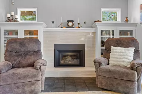 Living - 1019 Westside Rd, Healdsburg, CA 95448 photo 1 of 5