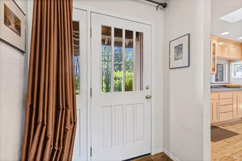 Entry Way - 1019 Westside Rd, Healdsburg, CA 95448 photo 2 of 5