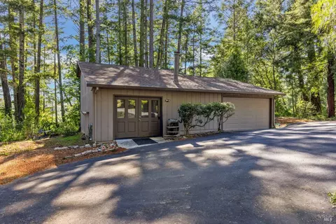 Exterior - 1019 Westside Rd, Healdsburg, CA 95448 photo 5 of 29
