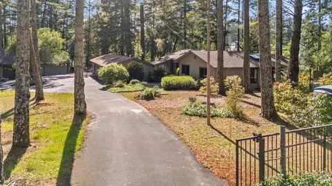 Exterior - 1019 Westside Rd, Healdsburg, CA 95448 photo 2 of 29