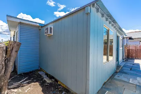 Exterior - 213 Sperry Ave, Vallejo, CA 94590 photo 15 of 26