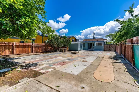 Exterior - 213 Sperry Ave, Vallejo, CA 94590 photo 11 of 26