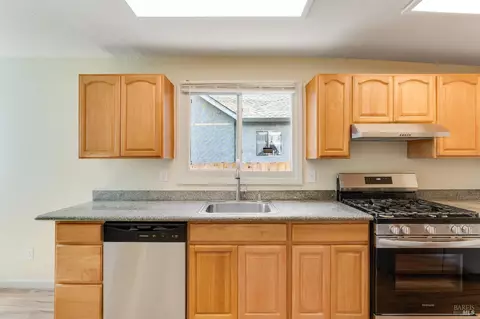 Kitchen - 213 Sperry Ave, Vallejo, CA 94590 photo 2 of 3