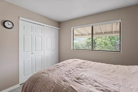 Bedroom - 537 Donner Ct, Ukiah, CA 95482 photo 2 of 4
