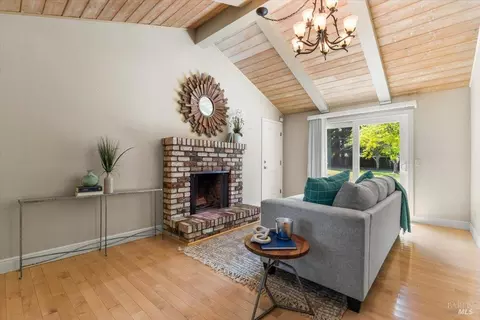 160 Moll Dr, Windsor, CA 95492 photo 25