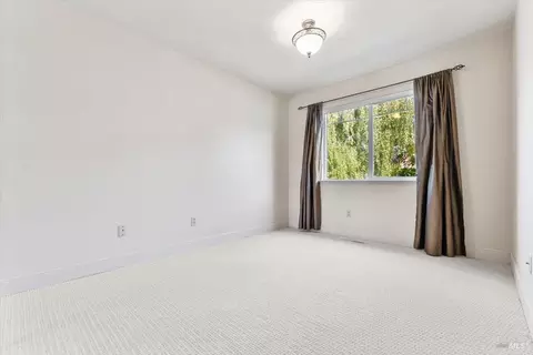 160 Moll Dr, Windsor, CA 95492 photo 38