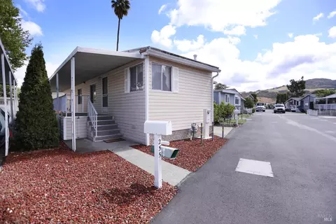 255 Apple Ln, Santa Rosa, CA 95407