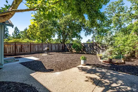 9227 Berwyn Way, Windsor, CA 95492 photo 36