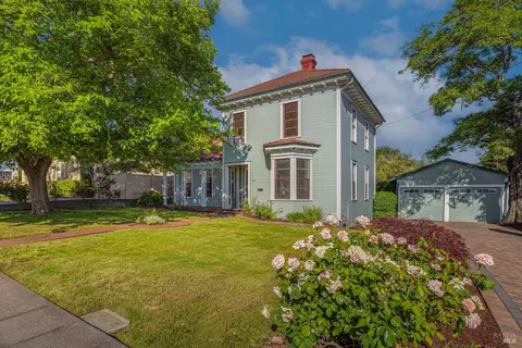 756 B St, Petaluma, CA 94952