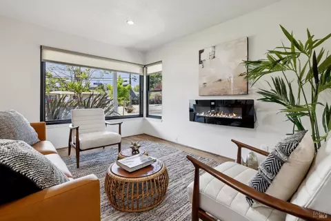 103 E Strawberry Dr, Mill Valley, CA 94941 photo 2