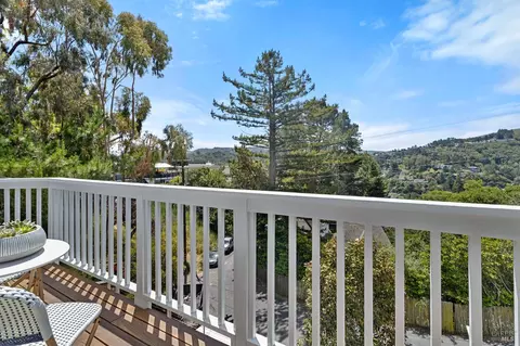 Exterior - 308 Sheffield Ave, Mill Valley, CA 94941 photo 5 of 10